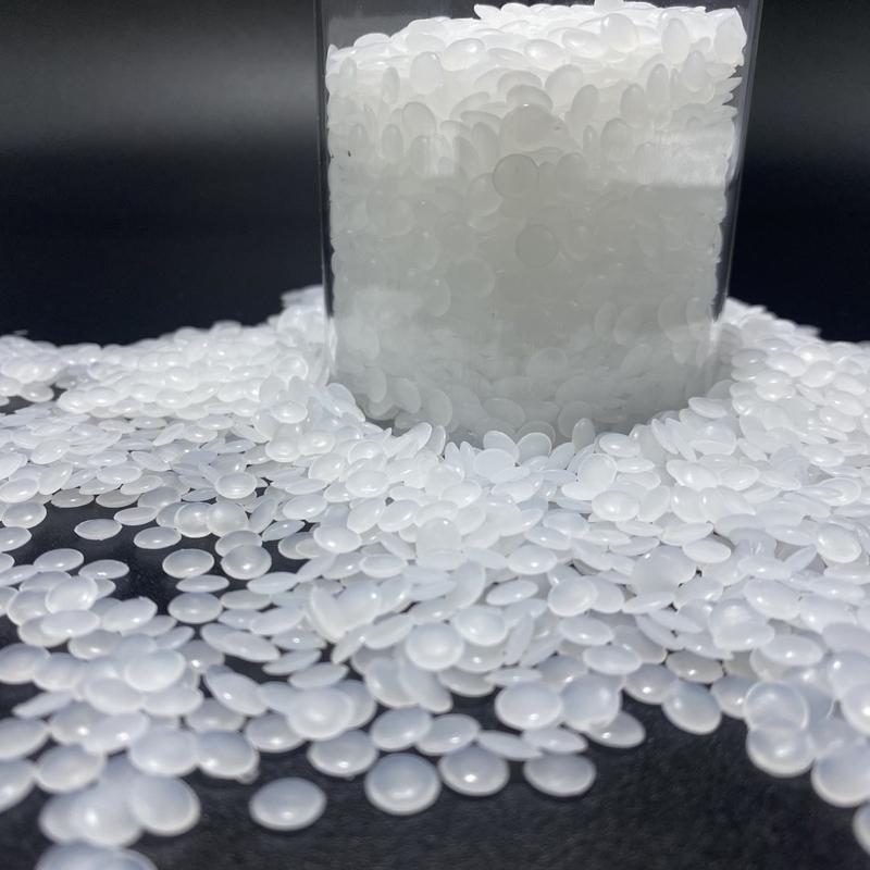 การดูดซึมน้ําต่ํา PVDF pellets ยอมต่อ UV ด้วยความสามารถในการนําความร้อน 0.25 W / mK